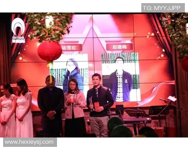 足球场上的英语明星如何通过语言沟通展现个人魅力与团队精神