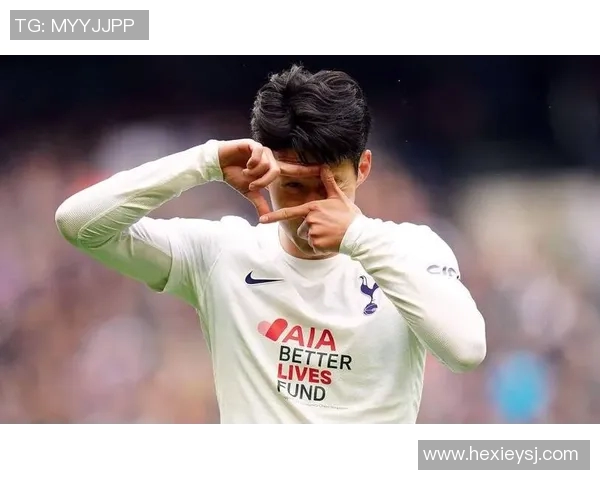 低调却闪耀的足球明星们在绿茵场上的真实人生与背后故事