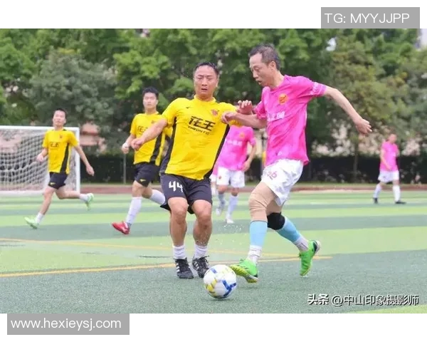 湾区足球明星赛激情上演球星齐聚展现足球魅力与友谊精神