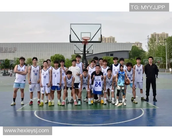 小东篮球明星的成长之路与辉煌成就分享